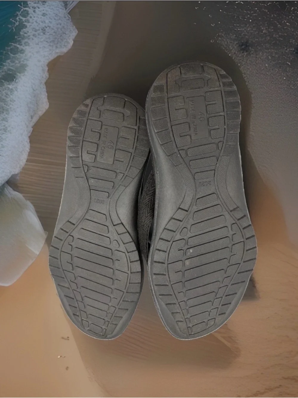 Mens Flip Flops Sandals Size 12 Gray Black Casual Thong Slides